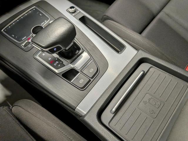 Q5 quattro Sport LED/AHK/el.Heck/SHZ/Navi/VirCo/PDC 