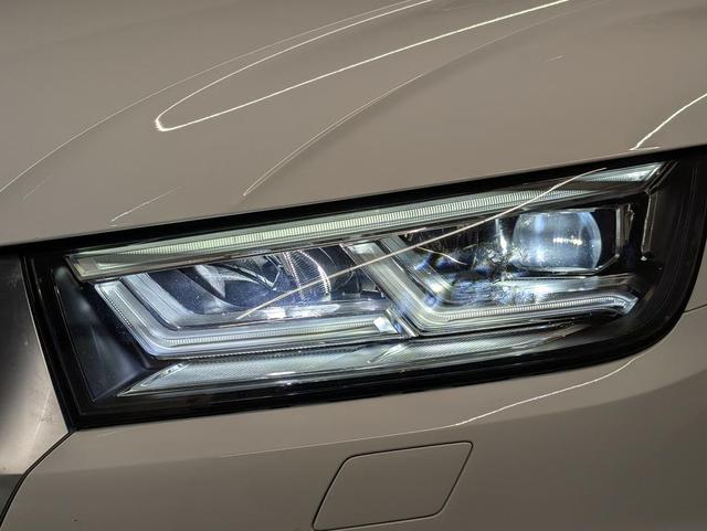Q5 quattro Sport LED/AHK/el.Heck/SHZ/Navi/VirCo/PDC 