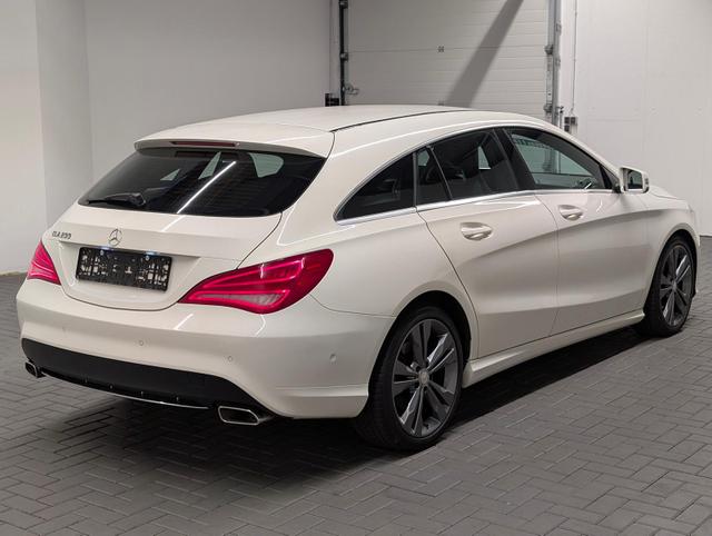 CLA Shooting Brake 200 Bi-Xenon/Navi/SHZ/PDC/el.Heck/Tempom. 