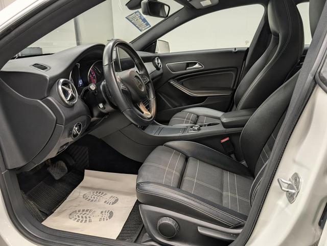 CLA Shooting Brake 200 Bi-Xenon/Navi/SHZ/PDC/el.Heck/Tempom. 