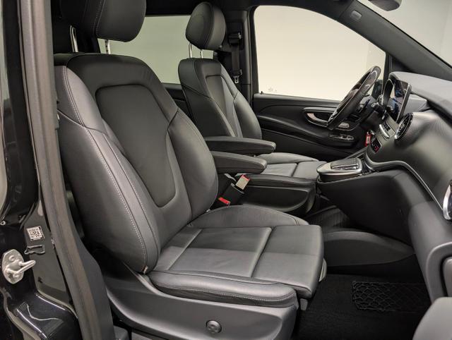 Mercedes-Benz V-Klasse V 300 lang AMG-Line LED/Pano/AHK/Leder/el.Türen 