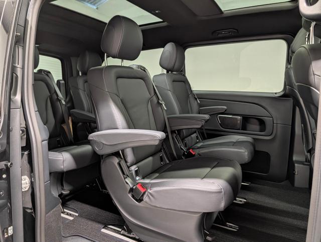 Mercedes-Benz V-Klasse V 300 lang AMG-Line LED/Pano/AHK/Leder/el.Türen 