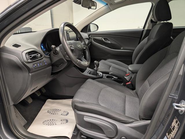 Hyundai i30 LED/SHZ/LHZ/PDC/Kam/Carplay/16"LM 