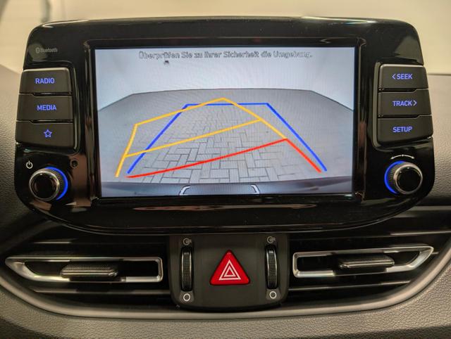 Hyundai i30 LED/SHZ/LHZ/PDC/Kam/Carplay/16"LM 