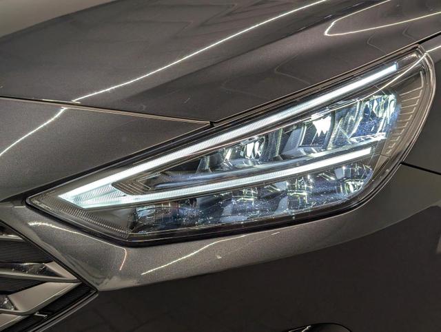 Hyundai i30 LED/SHZ/LHZ/PDC/Kam/Carplay/16"LM 