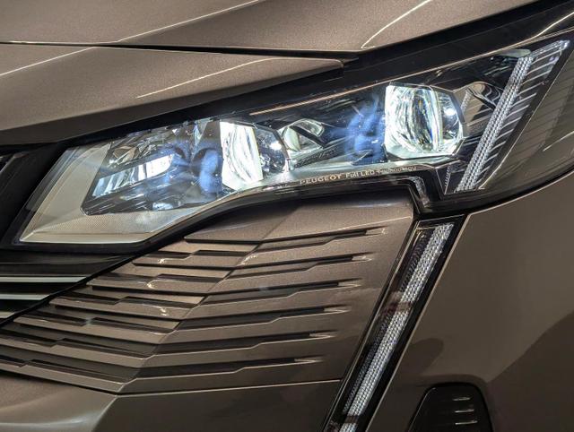 Peugeot 3008 GT LED/Navi/Pano/el.Heck/SHZ/360°Kam/19-LM 