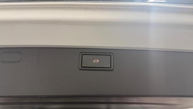 Volkswagen T6 Multivan 4M LED/Navi/Stdhzg/Dynaudio/AHK 