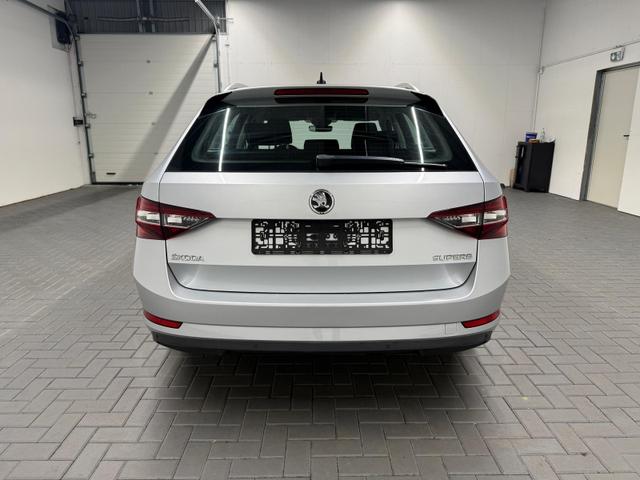 Superb Combi Style Bi-Xenon/Navi/SHZ/PDC/el.Heck/AHK 