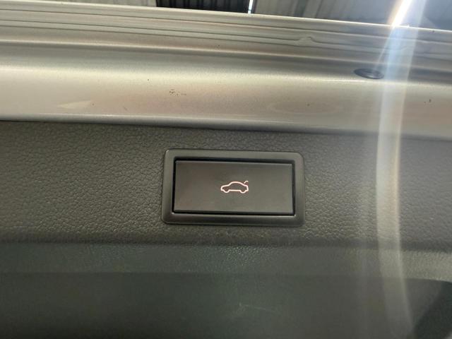 Superb Combi Style Bi-Xenon/Navi/SHZ/PDC/el.Heck/AHK 