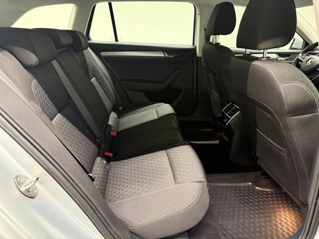 Superb Combi Style Bi-Xenon/Navi/SHZ/PDC/el.Heck/AHK 