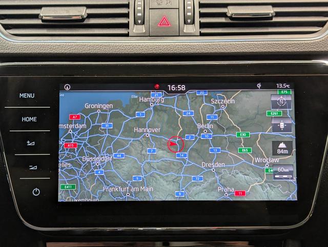 Superb Combi Bi-Xenon/Navi/SHZ/PDC/elHeck/Canton 