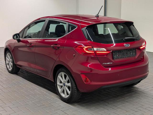 Ford Fiesta Titanium Navi/Kam/SHZ/Tempomat/16-Zoll 