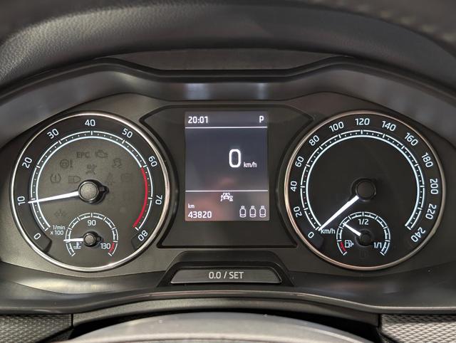 Skoda Kamiq LED/DAB/PDC/Klimaaut/SHZ/Keyless 