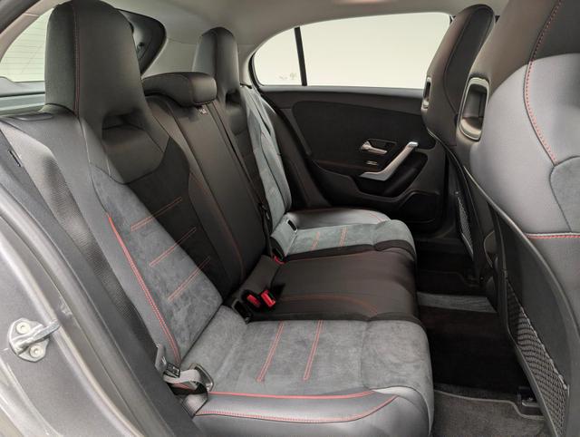 A-Klasse AMG-Line A 180d LED/Navi/SHZ/PDC/Tempom./18-LM 