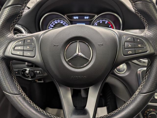 GLA 180 Navi/Pano/Kam/SHZ/el.Heck/Tempomat 