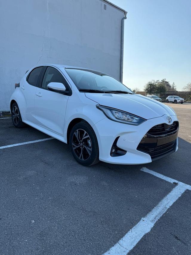 Toyota Yaris 1.5 Hybrid Style 