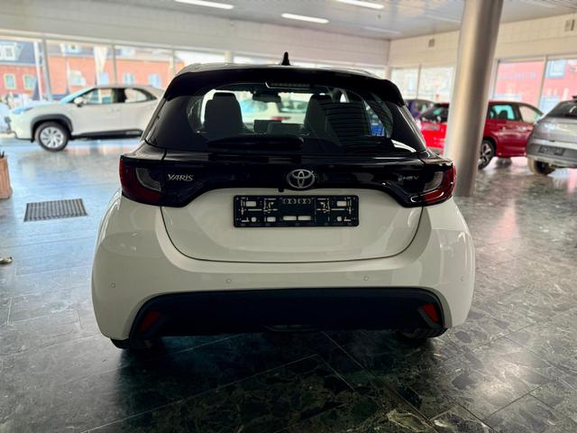Toyota Yaris 1.5 Hybrid Comfort, R&uuml;ckfahrkamera, Spurhalteassist, Winter-Paket, 