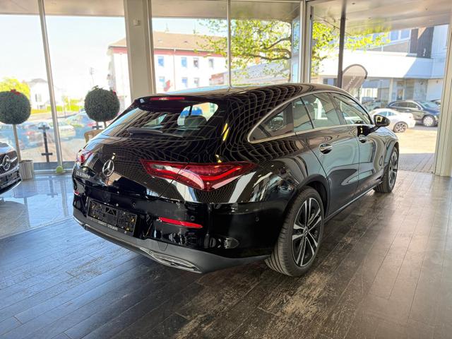 Mercedes-Benz CLA Shooting Brake 180 d SB Progressive / AMBIENTE DISTRONIC PLUS/ KEYLESS 