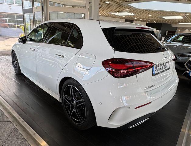 Mercedes-Benz A-Klasse A 200 d /AMG Line/Standheizung/Panorama/360/TA 