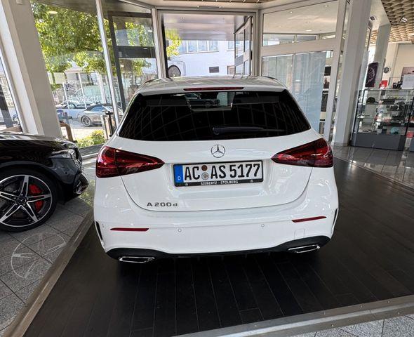 Mercedes-Benz A-Klasse A 200 d /AMG Line/Standheizung/Panorama/360/TA 