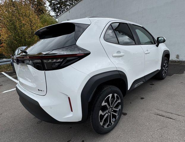 Toyota Yaris Cross /1,5 Hybrid/Teamplayer/NAVI/Totwinkel 