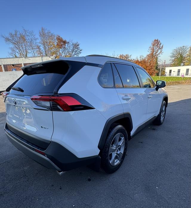 Beispielbilder, ggf. teilweise mit Sonderausstattung