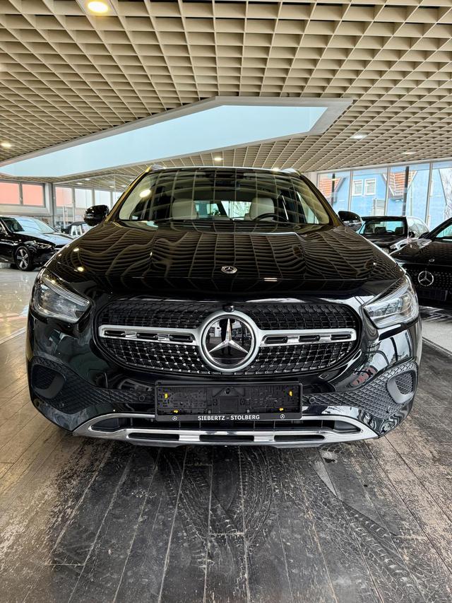 Mercedes-Benz GLA 200 d Progressive 