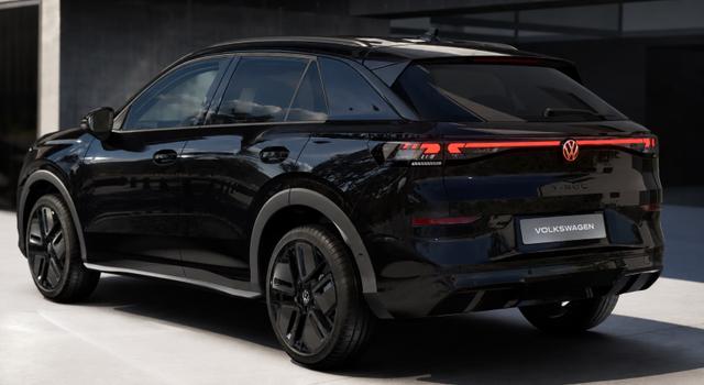 Volkswagen T-Roc R-Line 1.5 eTSI DSG Panoramaschiebedach Matrix-LED-Scheinwerfer Anh&auml;ngevorrichtung schwenkbar Black-Style-Paket 19 Zoll Alufelgen elektrische Heckklappe Sitzheizung 
