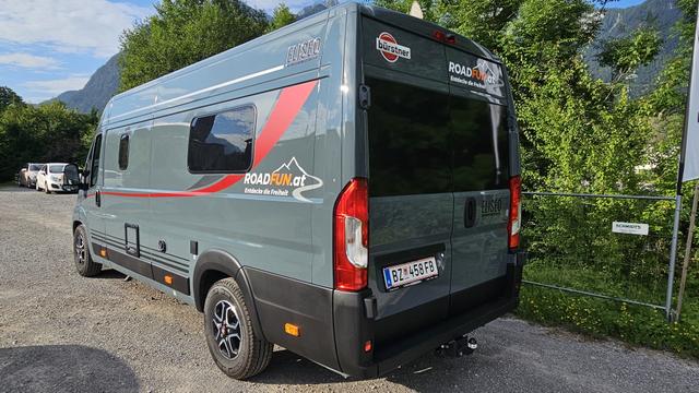 Beispielbilder, ggf. teilweise mit Sonderausstattung