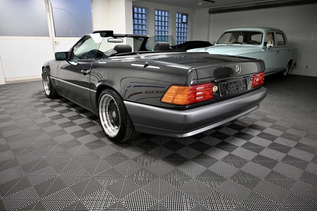 Mercedes-Benz SL-Klasse SL 300 *original Rohbau&auml;nderung f&uuml;r AMG-R&auml;der* 