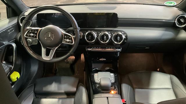 Mercedes-Benz A-Klasse A 220 d Progressive 