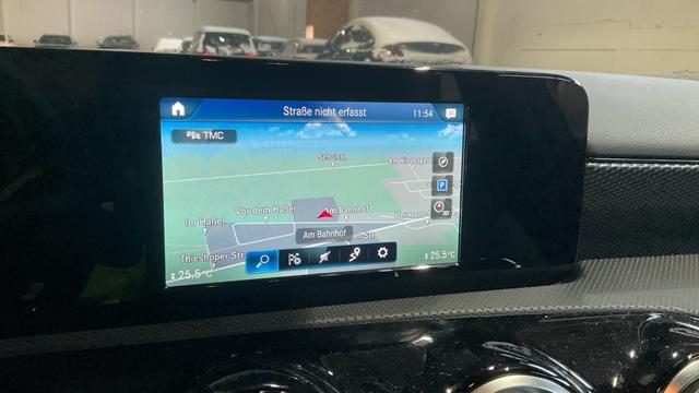 Mercedes-Benz A-Klasse A 220 d Progressive 