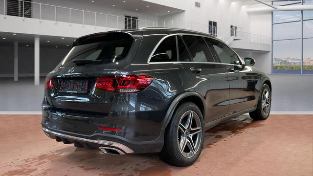Mercedes-Benz GLC 300 AMG Line 4Matic 