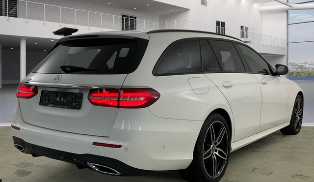 Mercedes-Benz E-Klasse T-Modell E 220 T d AMG Line 4Matic 