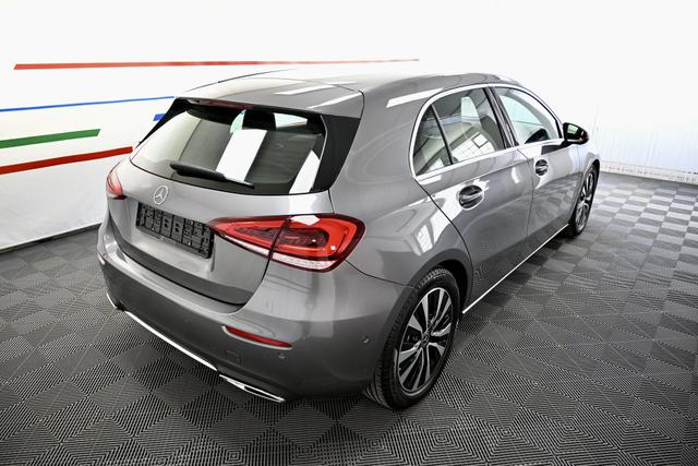 Mercedes-Benz A-Klasse A 220 d Progressive 