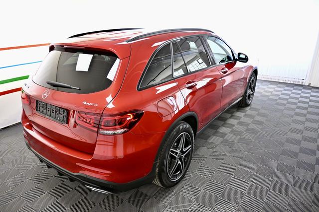 Mercedes-Benz GLC 300 4Matic AMG Line 