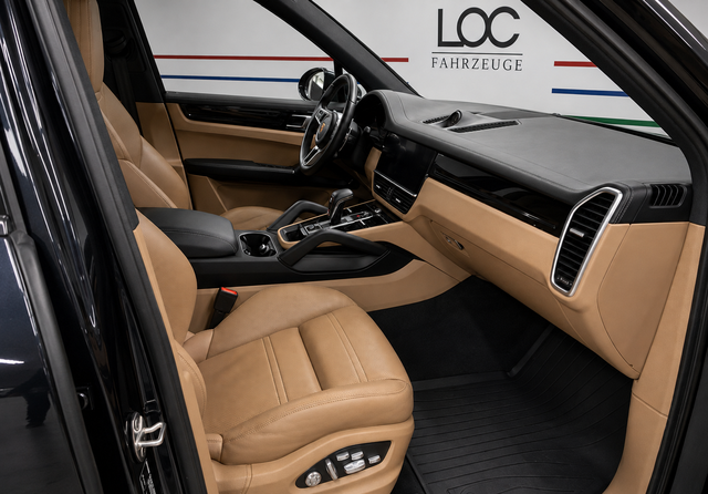 Porsche Cayenne E-Hybrid 3.0-Liter-V6-Turbo 