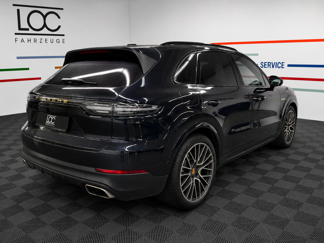 Porsche Cayenne E-Hybrid 3.0-Liter-V6-Turbo 