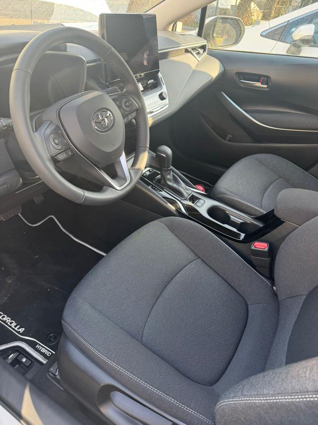 Toyota Corolla Limo 1.8 Hybrid Comfort Automatik 103kw/140PS 