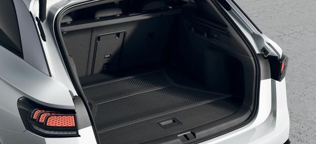 Volkswagen ID.7 Kombi Pro Tourer 210kw/286PS 77 kWh MATRIX AHK Exterieur-P Interieur-P 
