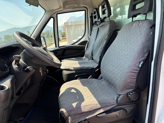 Iveco Daily 35S12 Foodtruck 2.3D 85kw/116PS K&auml;se- und Wurstverkauf 