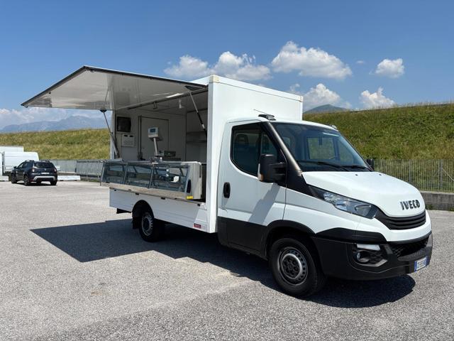 Iveco Daily - 35S12 Foodtruck 2.3D 85kw/116PS K&auml;se- und Wurstverkauf