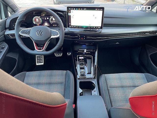Volkswagen Golf VIII 2.0 TSI GTI 19" LM IQ.LIGHT PANO Infotainment-Paket "Discover" 