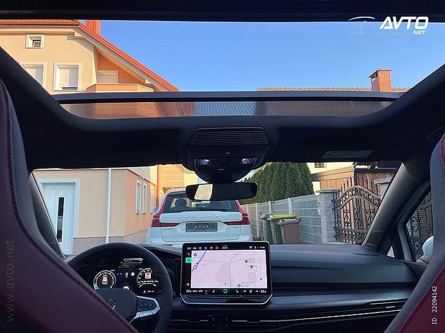 Volkswagen Golf VIII 2.0 TSI GTI 19" LM IQ.LIGHT PANO Infotainment-Paket "Discover" 
