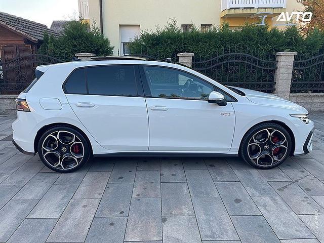 Volkswagen Golf VIII 2.0 TSI GTI 19" LM IQ.LIGHT PANO Infotainment-Paket "Discover" 