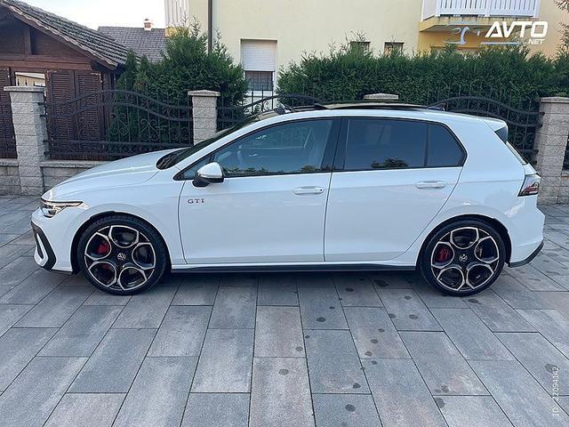 Volkswagen Golf VIII 2.0 TSI GTI 19" LM IQ.LIGHT PANO Infotainment-Paket "Discover" 
