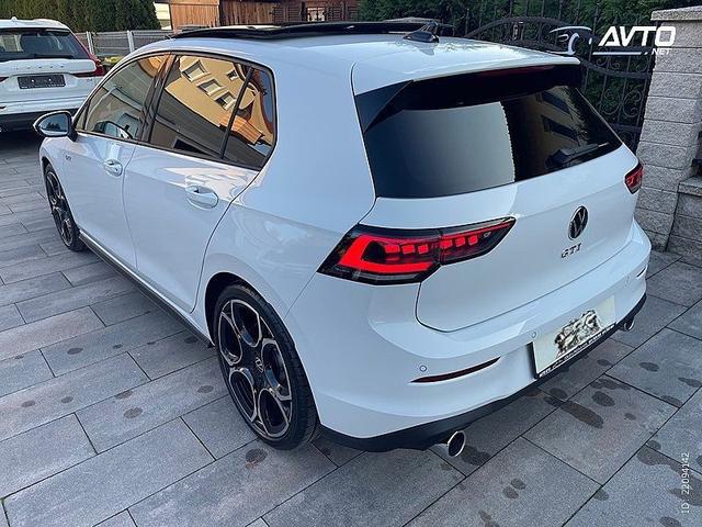 Volkswagen Golf VIII 2.0 TSI GTI 19" LM IQ.LIGHT PANO Infotainment-Paket "Discover" 