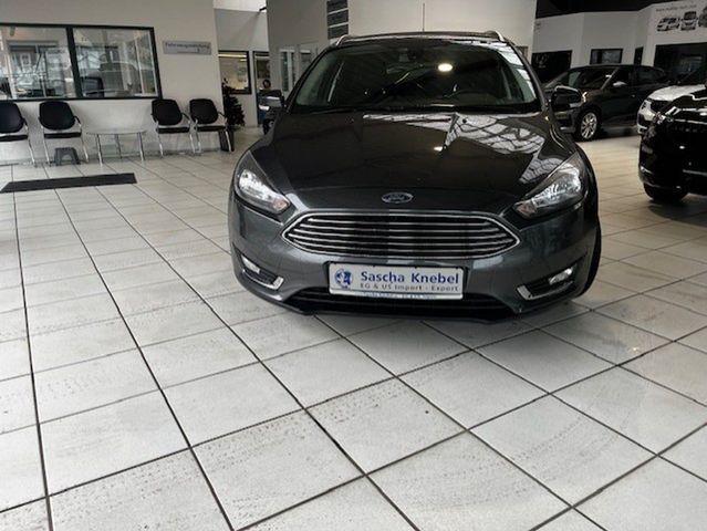 Ford Focus Turnier 2.0 Duratorq TDCi Titanium 8-fach bereift 