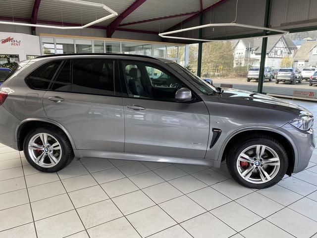 BMW X5 xDrive 40 d xDrive40d M Paket Panoramadach Standheizung 360 Grad Kamera Head up Display Leder Navi IM KUNDENAUFTRAG 