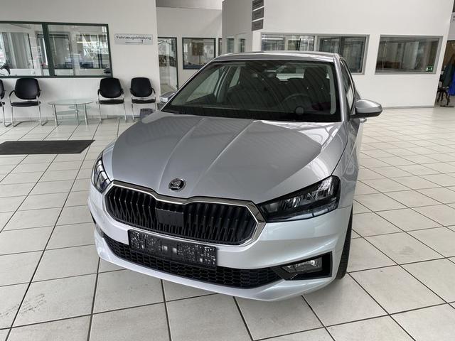 Skoda Fabia Selection 1.0 TSI (75 KW - 95 PS) Garantie bis 11/29 SHZ PDC LAGER 